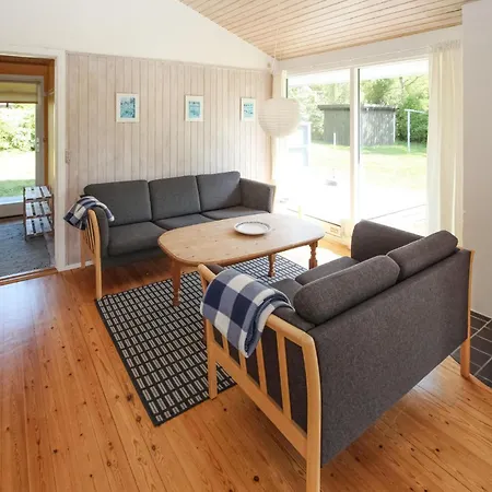 Ferienhaus In With Kitchen